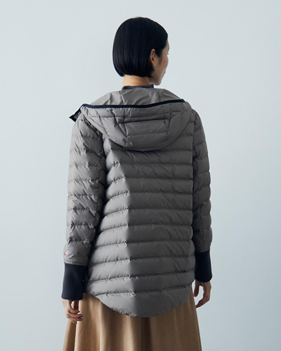   フード付きダウンジャケット 2XS 撥水防風フード付きダウンジャケット - ブラック | ZARA Japan