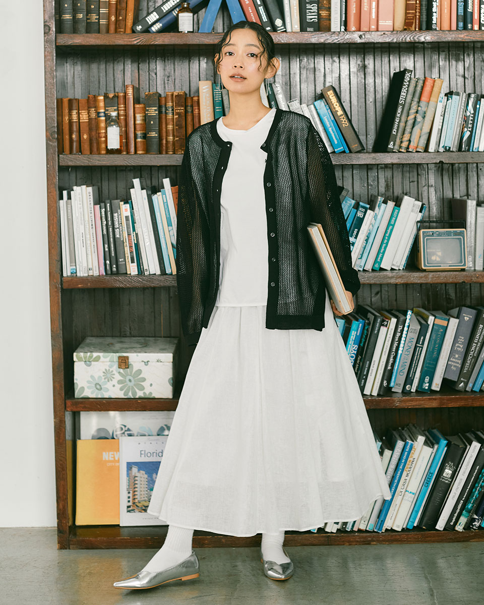 透かし柄メッシュカーディガン | JANTZEN Official Brandsite 透かし柄メッシュカーディガン | JANTZEN Official Brandsite
