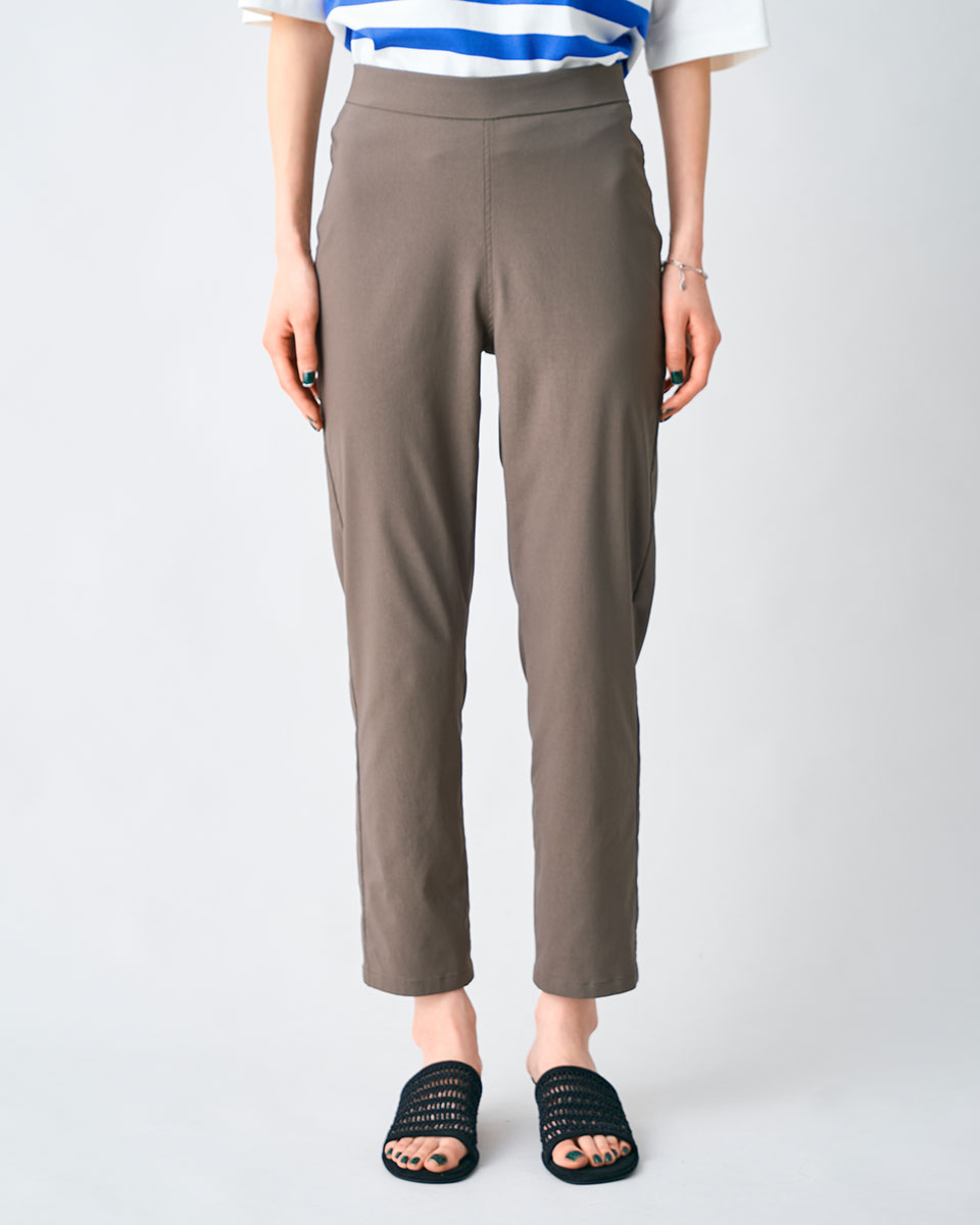 パンツ off OFF-WHITE パンツ - Black | FWRD