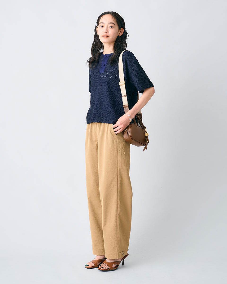 レースヘンリーネックブラウス レースヘンリーネックブラウス | JANTZEN Official Brandsite