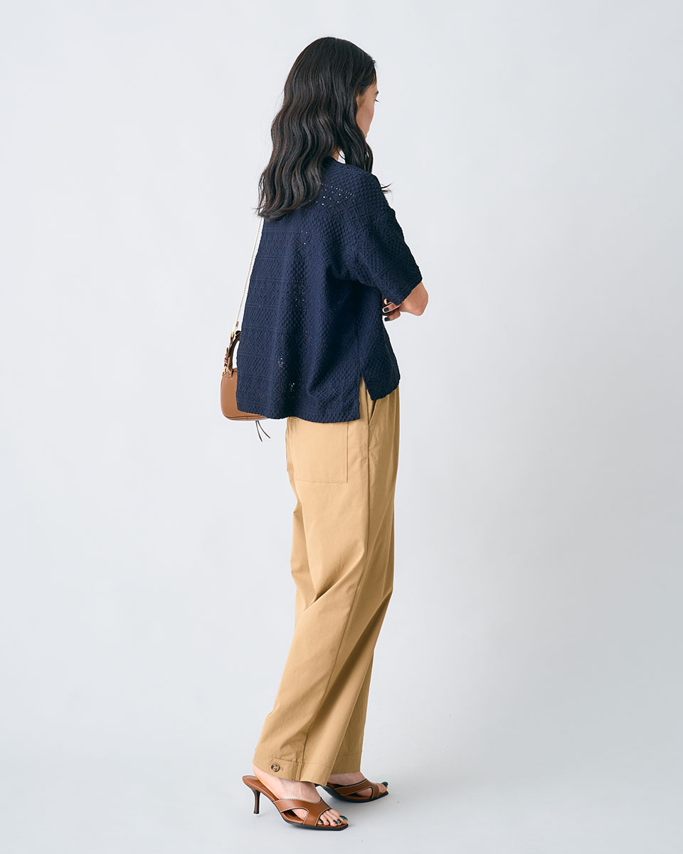 レースヘンリーネックブラウス レースヘンリーネックブラウス | JANTZEN Official Brandsite