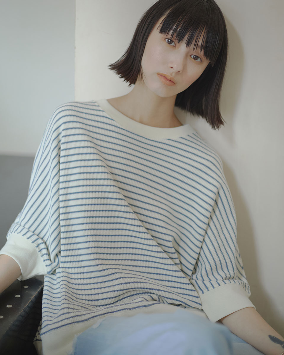 02AC{[