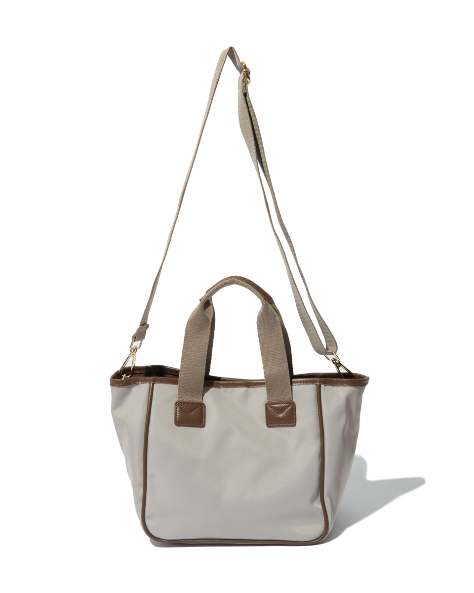 さとじーん キャンバス×スタッズトートバッグ | JANTZEN Official Brandsite