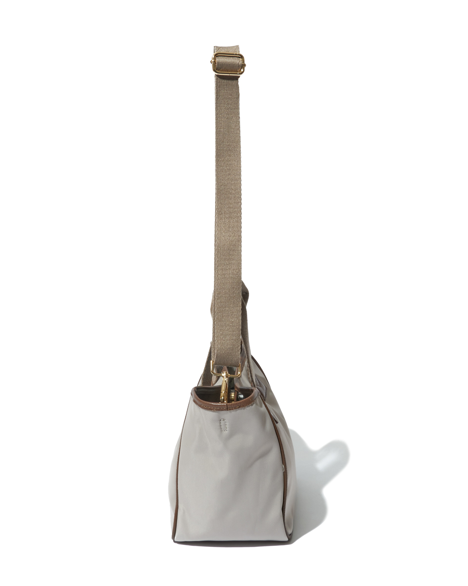 撥水ポリ×レザーランチトート | JANTZEN Official Brandsite